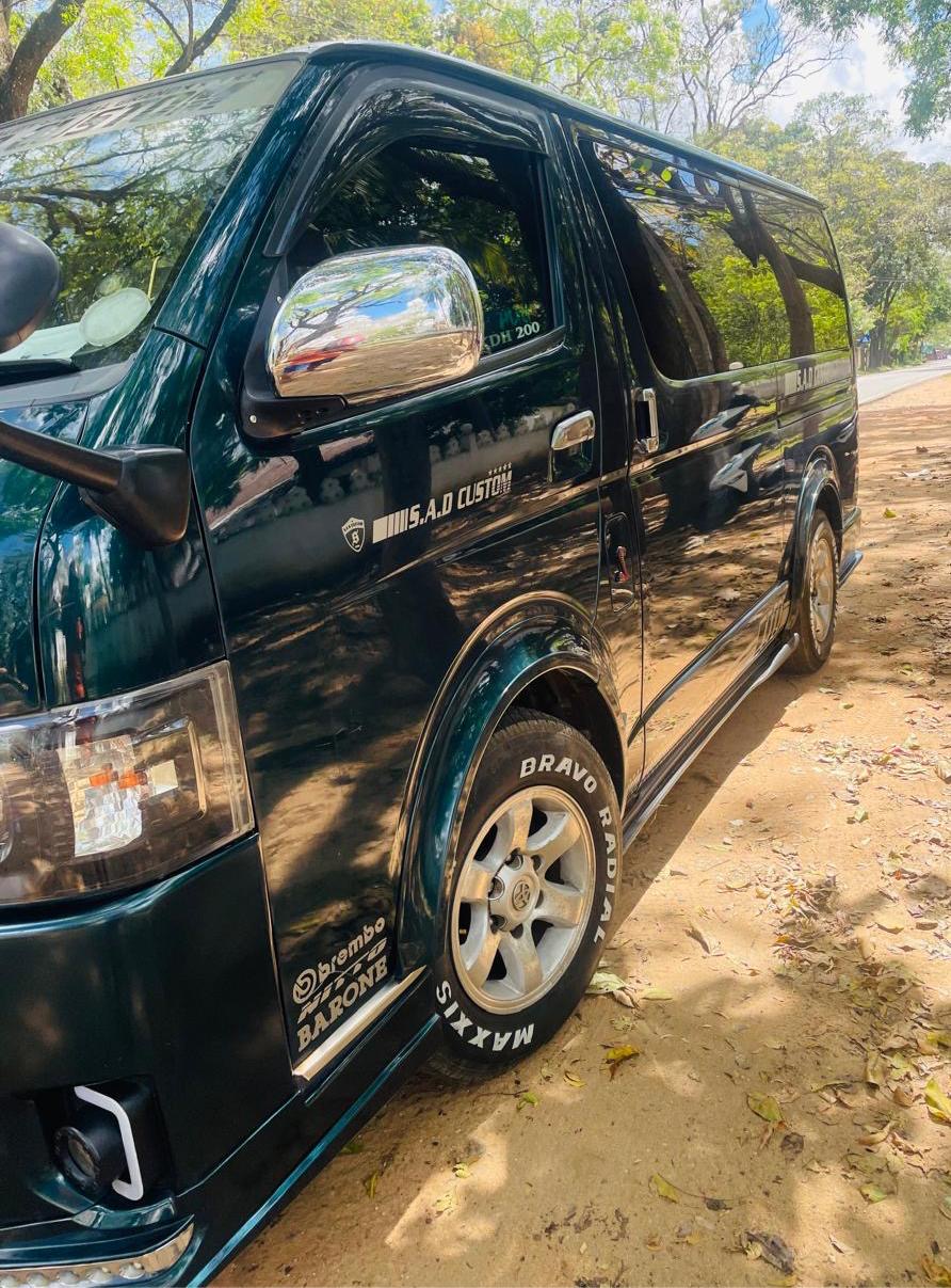 Toyota Hiace 2007 - Used Van sale in Sri Lanka - patpat.lk