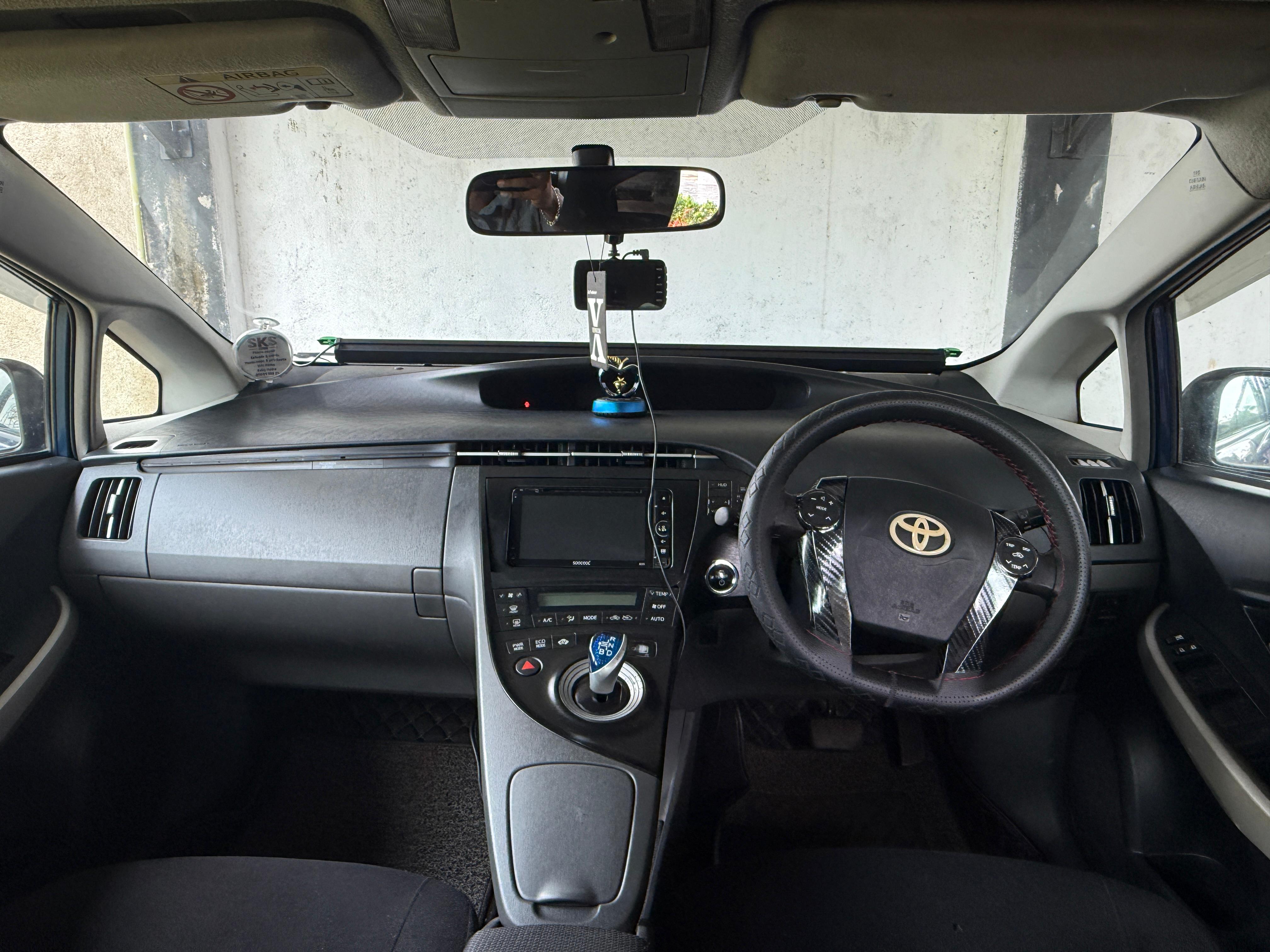 Toyota Prius 2010 - பயன்படுத்தப்பட்டது கார் sale in Sri Lanka - patpat.lk