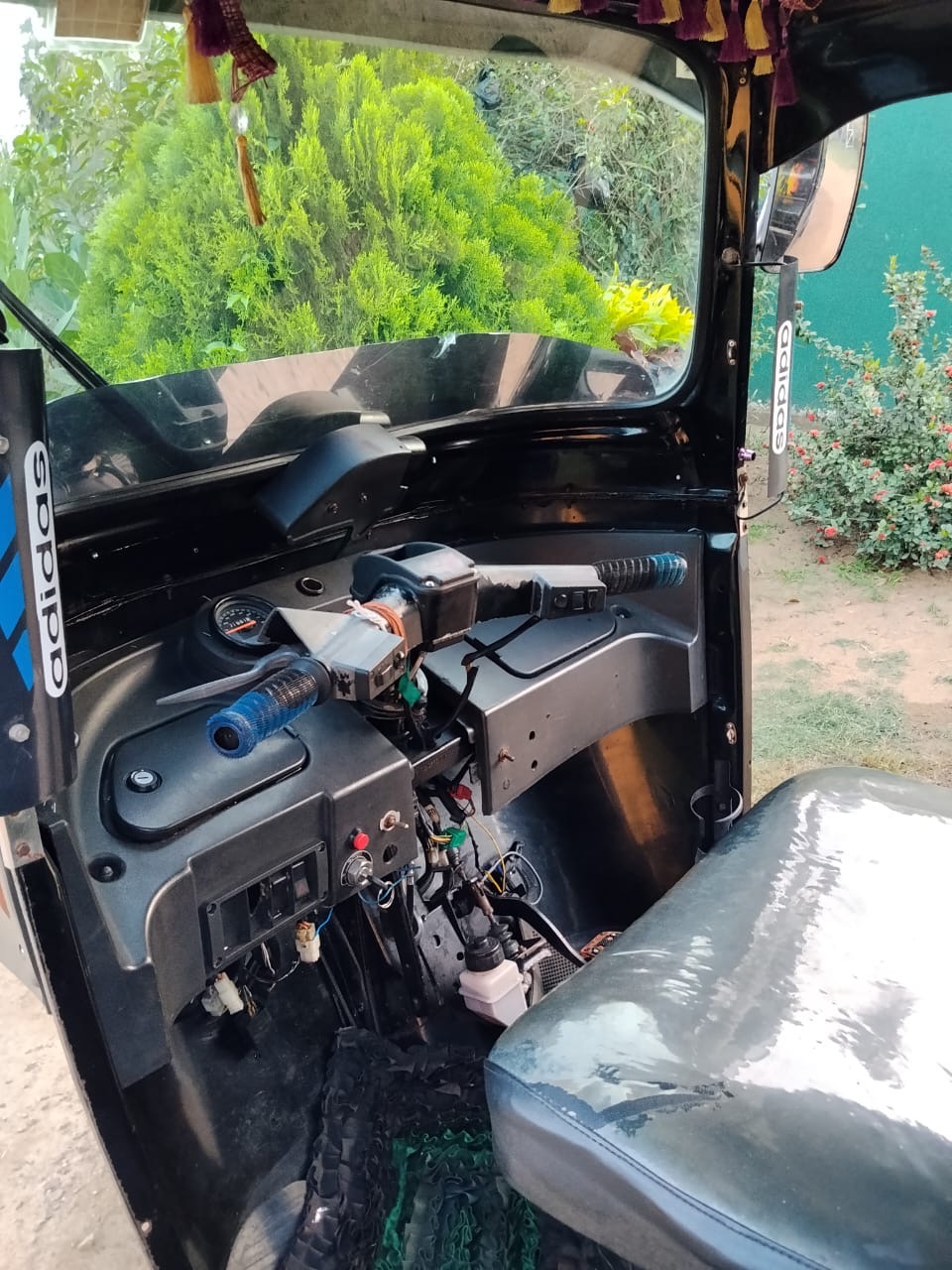 Bajaj Three Wheel 2014 - Used Three wheeler sale in Sri Lanka - patpat.lk