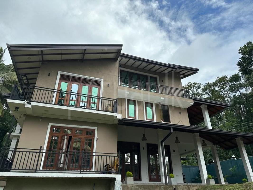 House for Sale in Kandy ads-image-1