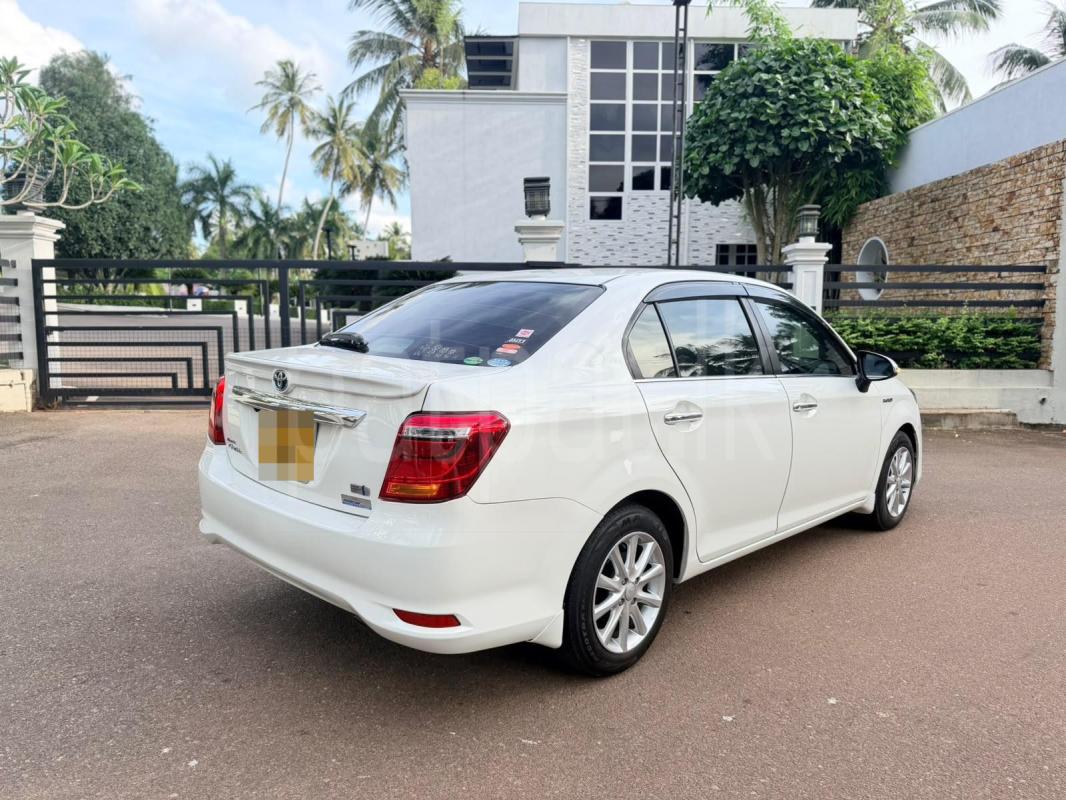 Toyota Axio 2015 - பயன்படுத்தப்பட்டது கார் sale in Sri Lanka - patpat.lk