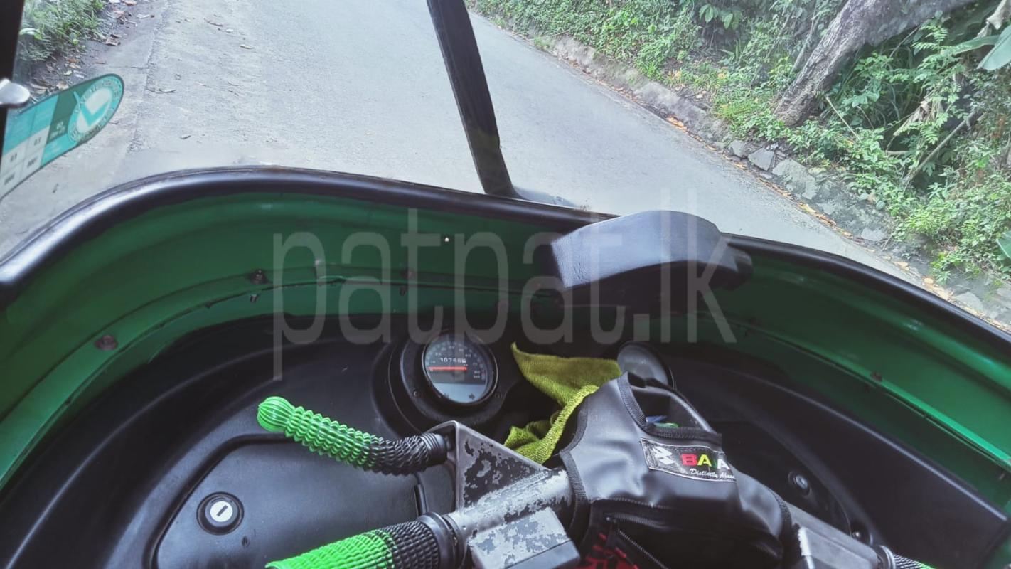 Bajaj 4 stroke 2012 - பயன்படுத்தப்பட்டது முச்சக்கர வண்டி sale in Sri Lanka - patpat.lk