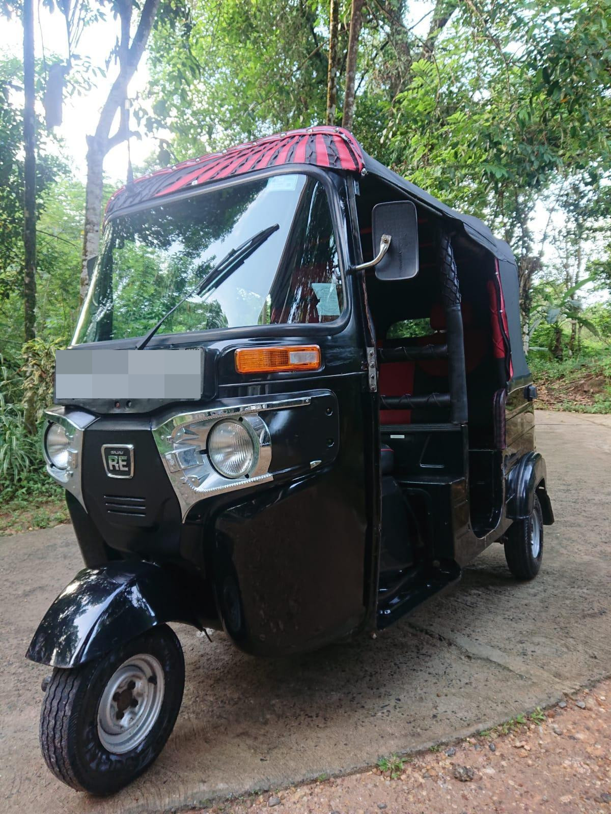 Bajaj Three Wheel 2019 - பயன்படுத்தப்பட்டது முச்சக்கர வண்டி sale in Sri Lanka - patpat.lk