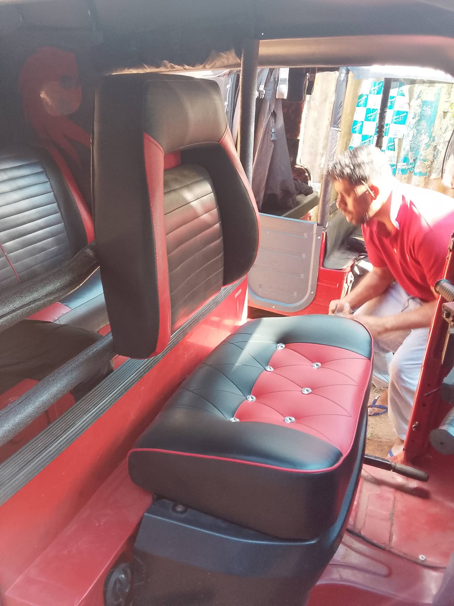 Bajaj Three Wheel 2017 - பயன்படுத்தப்பட்டது முச்சக்கர வண்டி sale in Sri Lanka - patpat.lk