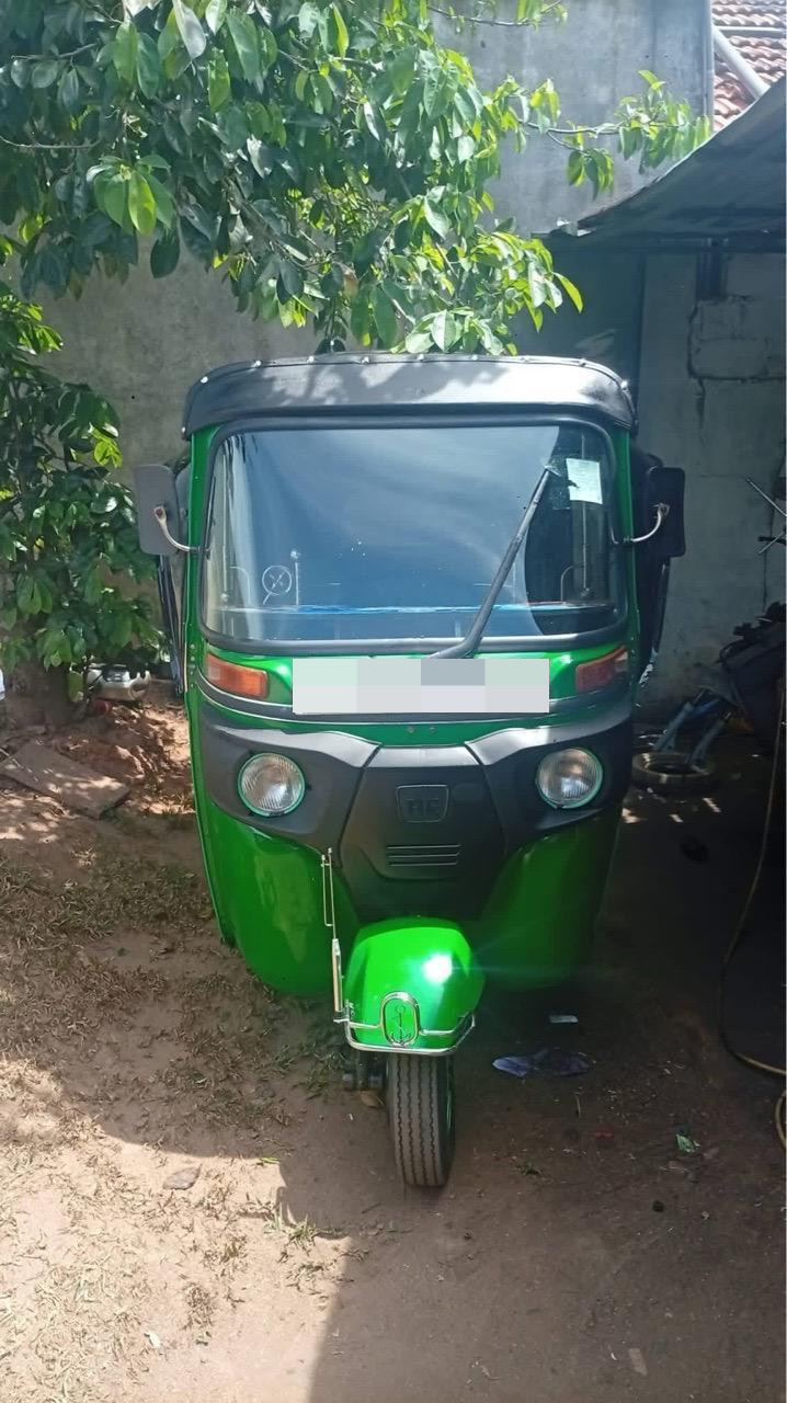 Bajaj Three Wheel 2015 - Used Three wheeler sale in Sri Lanka - patpat.lk
