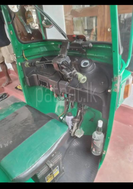 Bajaj 4 stroke 2012 - භාවිතා කරන ලද ත්‍රිරෝද රථය sale in Sri Lanka - patpat.lk