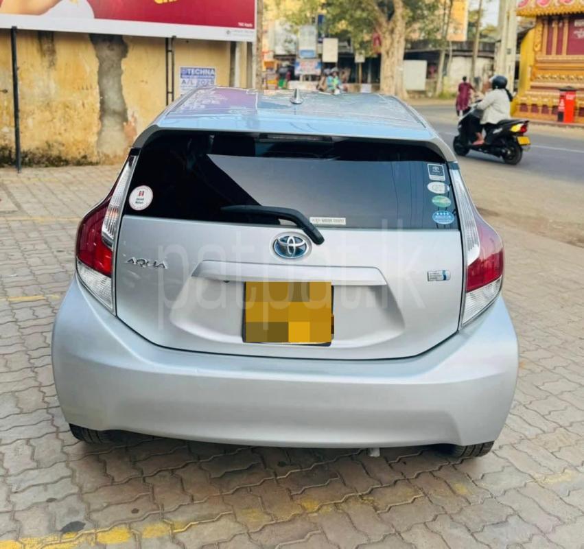 Toyota Aqua 2015 - Used Car sale in Sri Lanka - patpat.lk