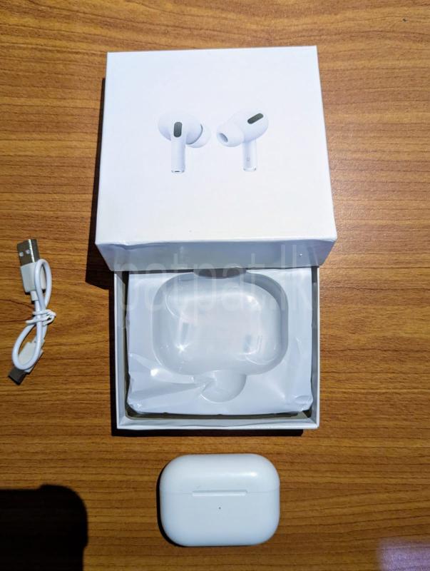 Wireless Bluetooth Earbuds with charging case