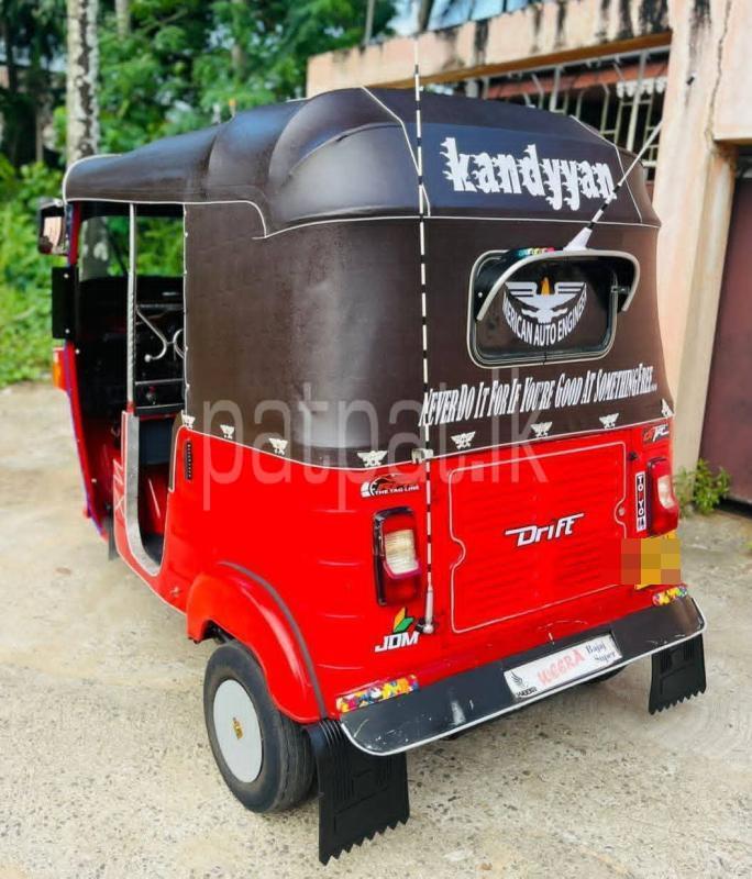 Bajaj Three Wheel 2010 - பயன்படுத்தப்பட்டது முச்சக்கர வண்டி sale in Sri Lanka - patpat.lk