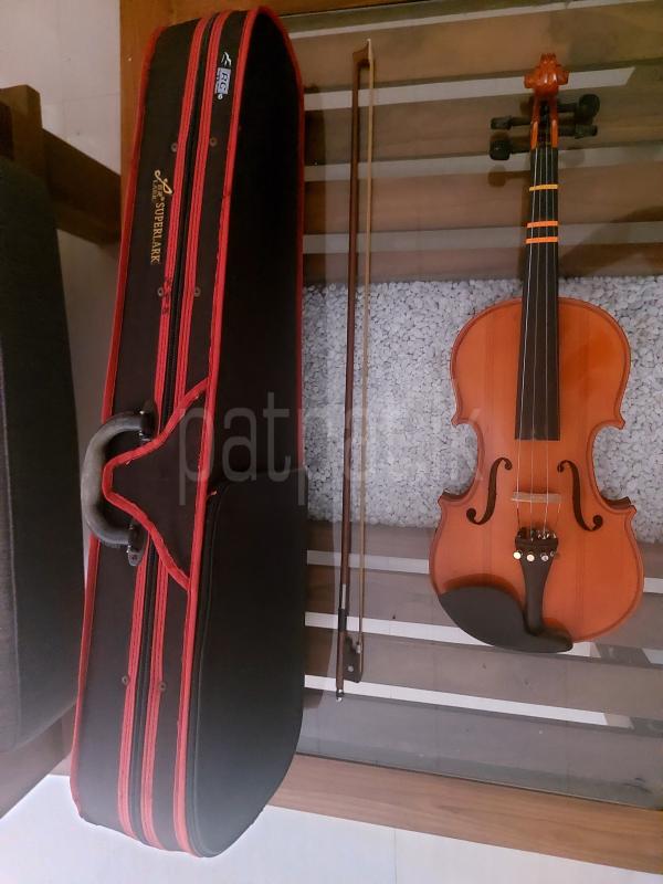 Super Lark Violin ads-image-1