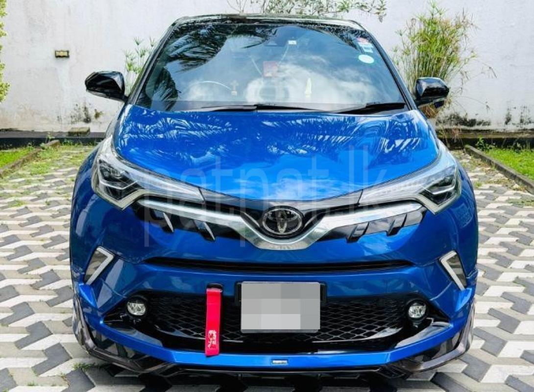 Toyota CHR 2018 - பயன்படுத்தப்பட்டது SUV sale in Sri Lanka - patpat.lk