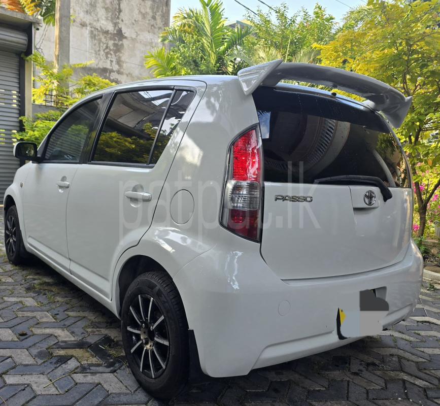 Toyota Passo 2004 - பயன்படுத்தப்பட்டது கார் sale in Sri Lanka - patpat.lk