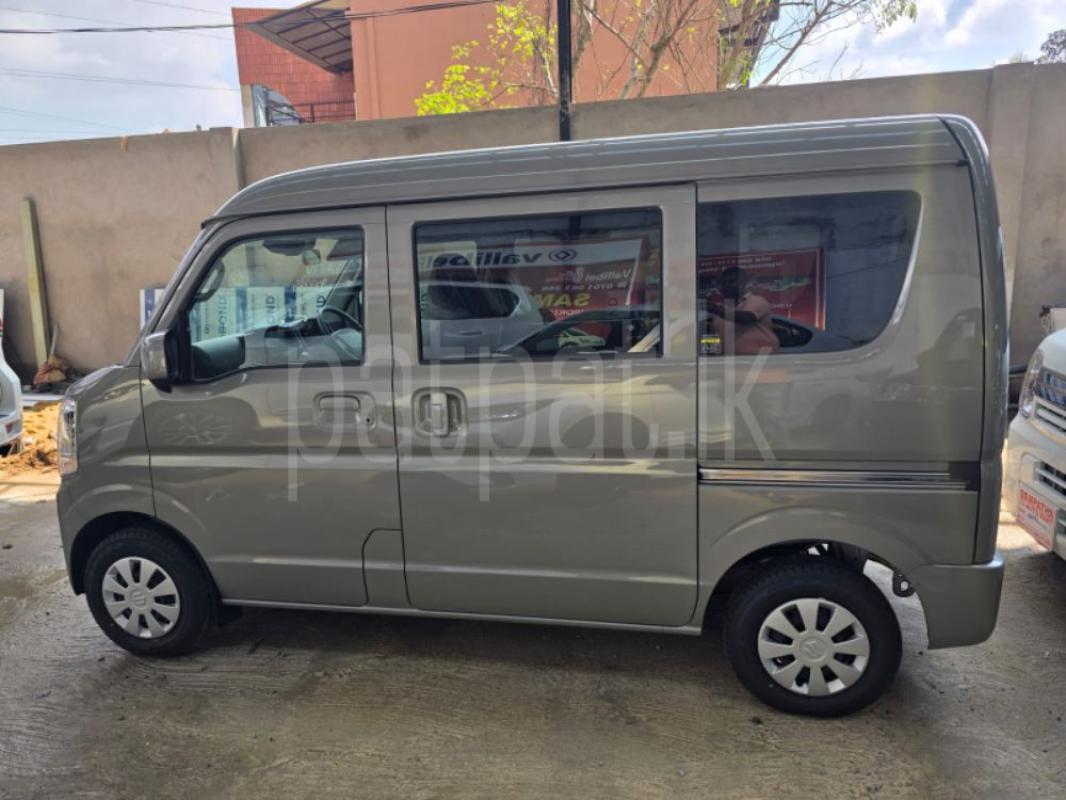 Advertisement image 6