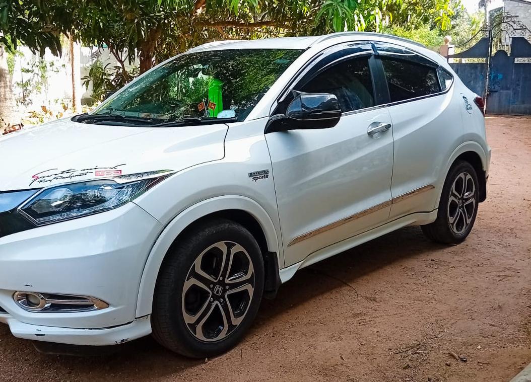 Honda Vezel 2014 - பயன்படுத்தப்பட்டது SUV sale in Sri Lanka - patpat.lk