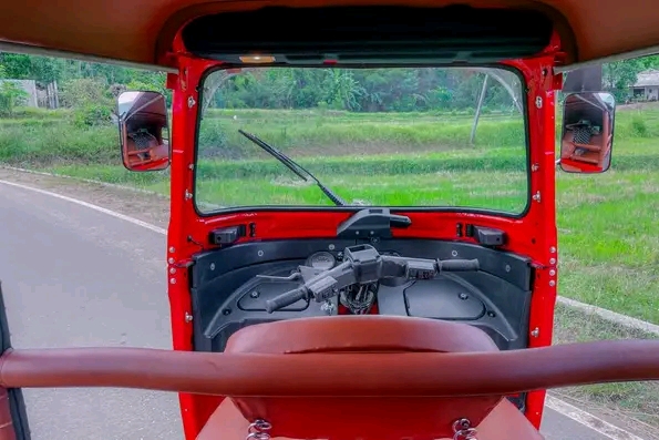 Bajaj Three Wheel 2014 - பயன்படுத்தப்பட்டது முச்சக்கர வண்டி sale in Sri Lanka - patpat.lk