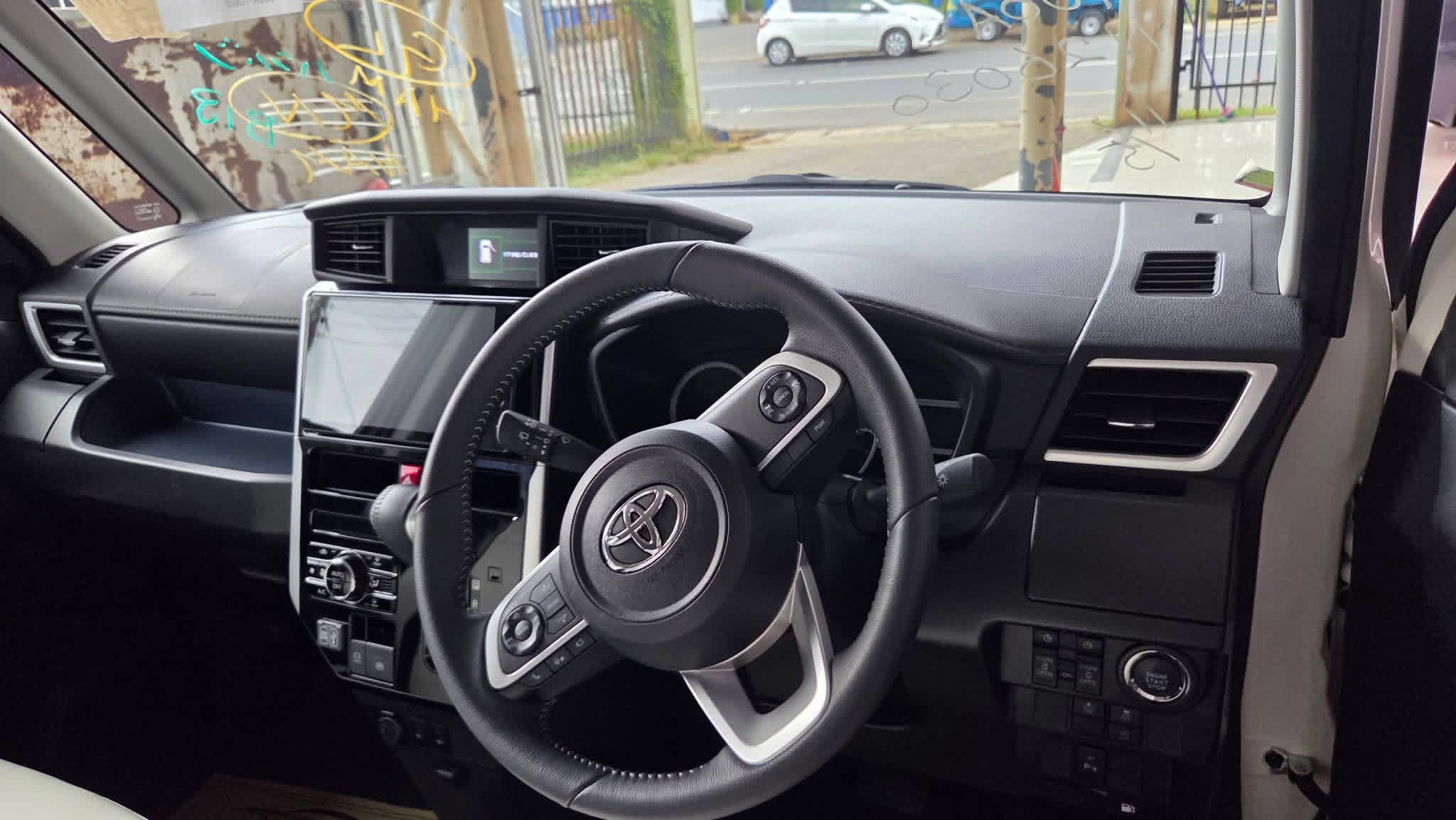 Toyota Roomy 2024 - Reconditioned Van sale in Sri Lanka - patpat.lk