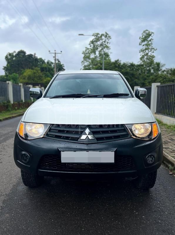 Mitsubishi L200 2011 - භාවිතා කරන ලද භාණ්ඩ ප්‍රවාහන sale in Sri Lanka - patpat.lk