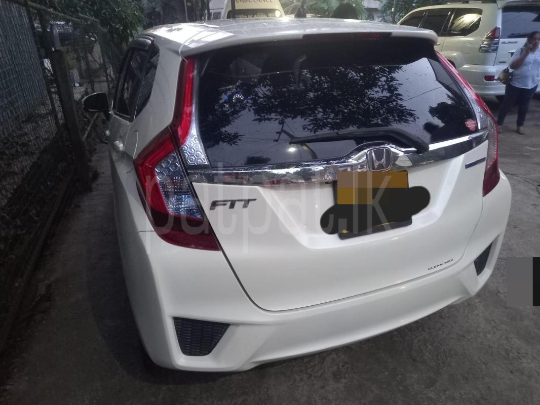Honda Fit 2014 - பயன்படுத்தப்பட்டது கார் sale in Sri Lanka - patpat.lk