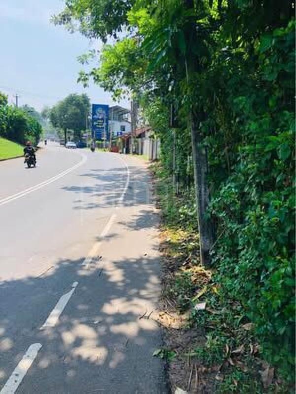 Commercial Land for Sale in Mattegoda