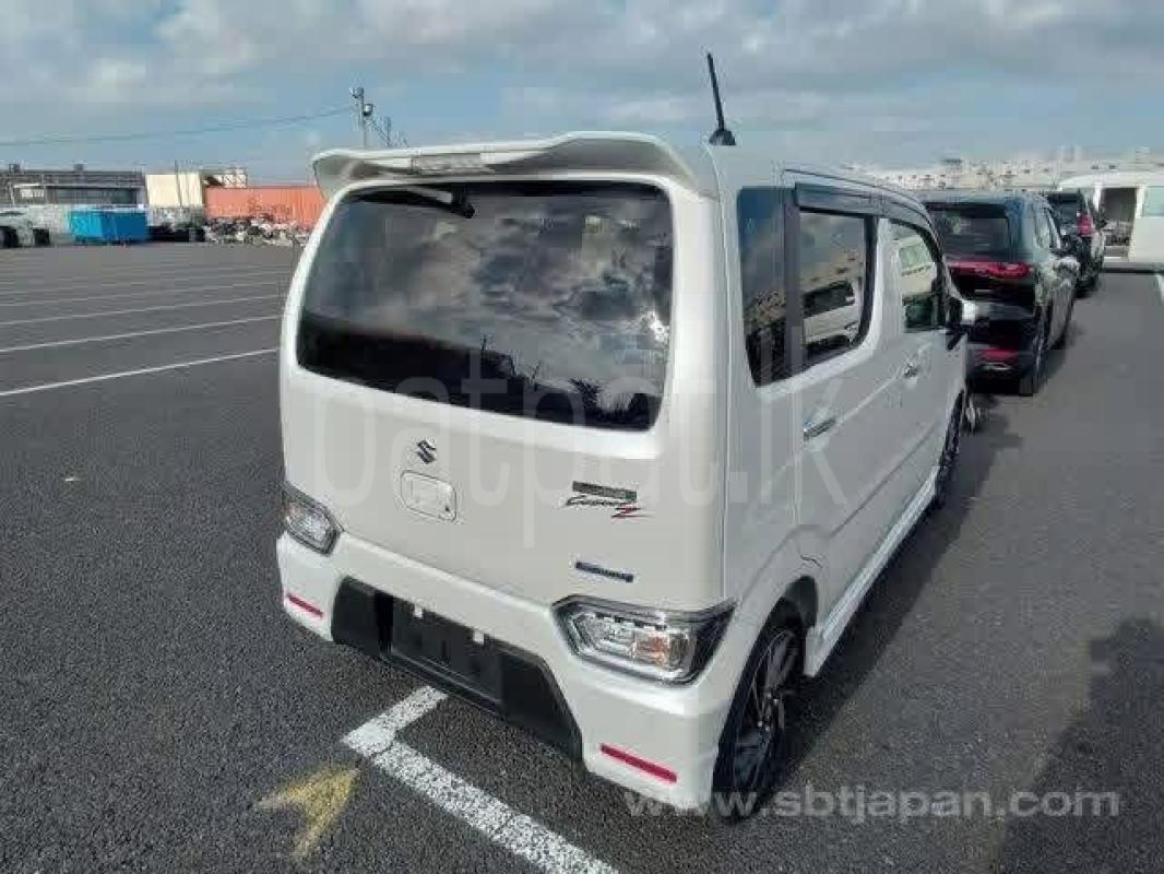 Advertisement image 3