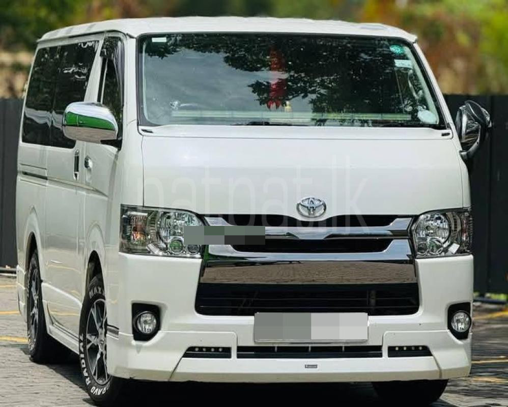 Toyota Hiace 2017 - பயன்படுத்தப்பட்டது வேன் sale in Sri Lanka - patpat.lk
