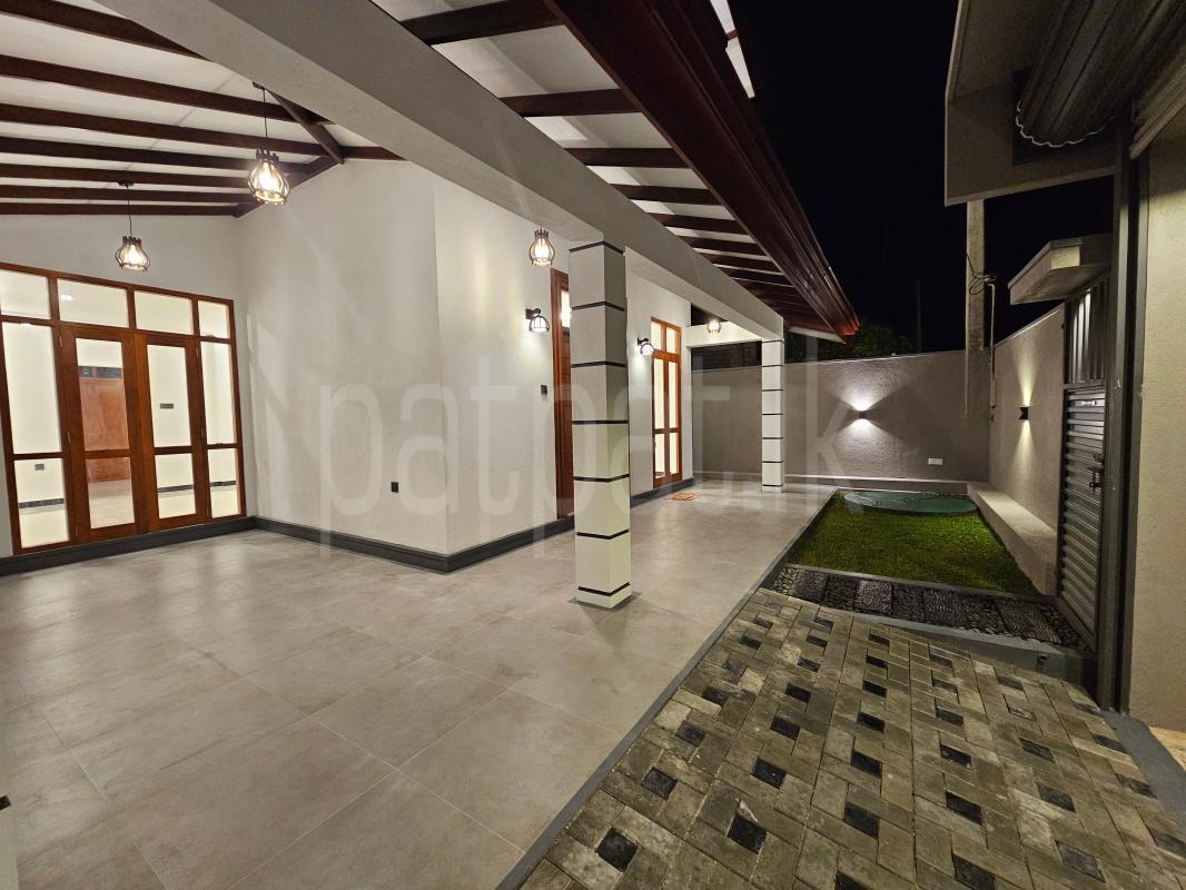 Advertisement image 15