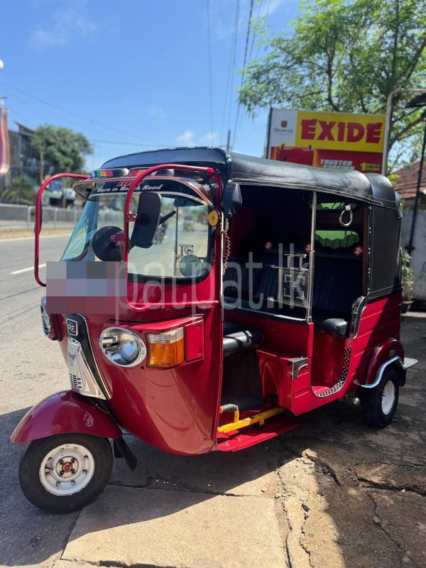 Bajaj Three Wheel 2011 - பயன்படுத்தப்பட்டது முச்சக்கர வண்டி sale in Sri Lanka - patpat.lk