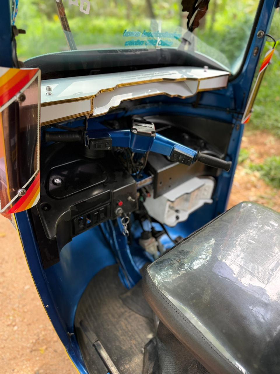 Bajaj Three Wheel 2010 - භාවිතා කරන ලද ත්‍රිරෝද රථය sale in Sri Lanka - patpat.lk