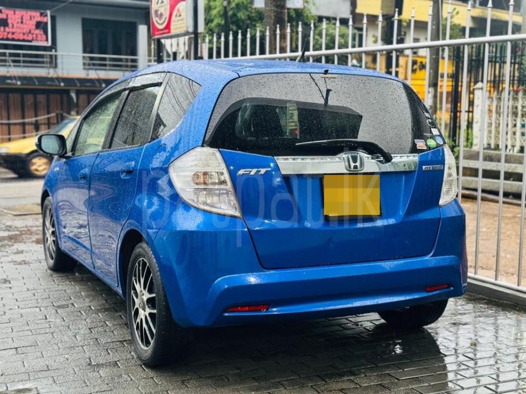 Advertisement image 3