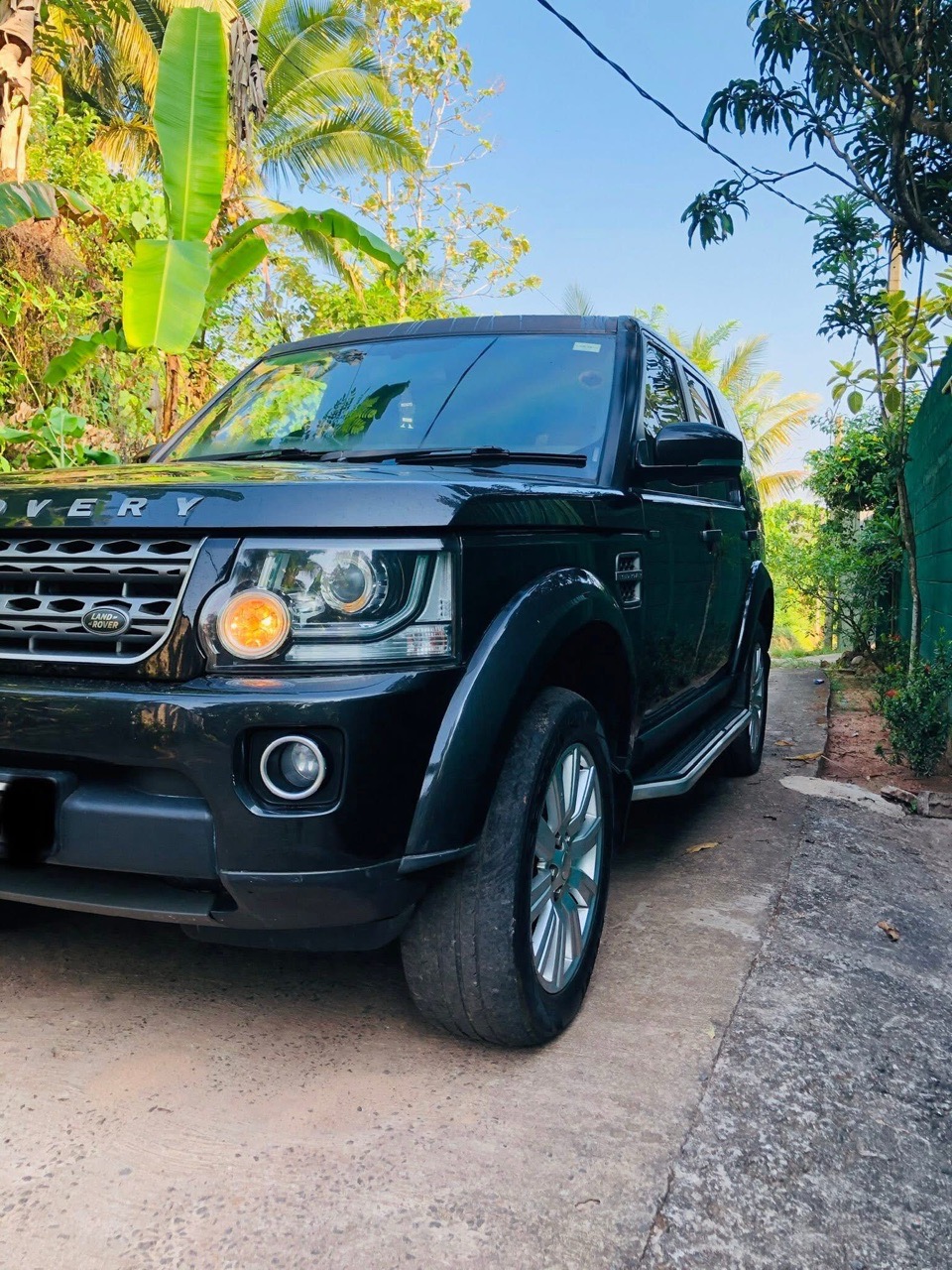 Land Rover Discovery 2014 - Used SUV sale in Sri Lanka - patpat.lk