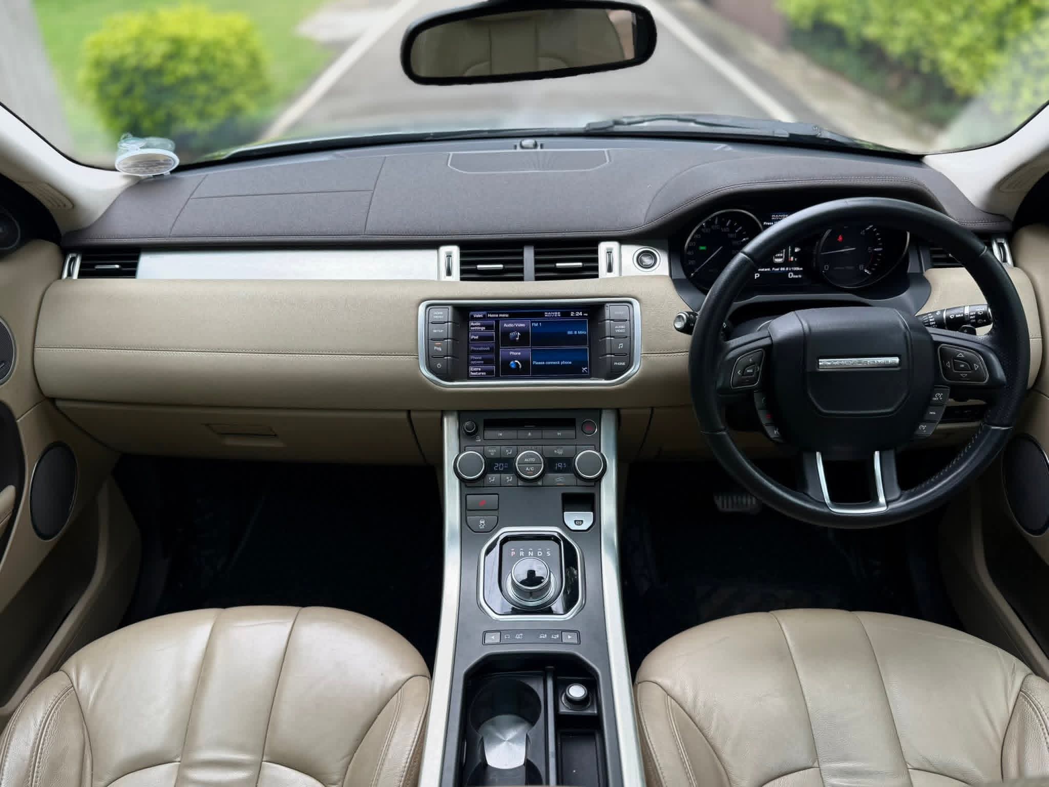 Land Rover Range Rover 2013 - பயன்படுத்தப்பட்டது SUV sale in Sri Lanka - patpat.lk