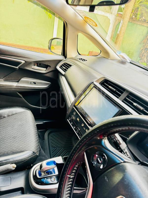 Advertisement image 6