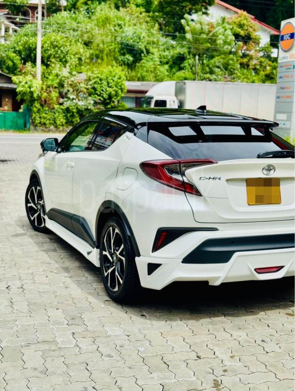 Toyota CHR 2018 - Used SUV sale in Sri Lanka - patpat.lk