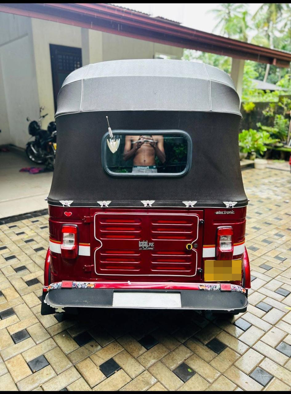 Bajaj 2 stroke 2006 - භාවිතා කරන ලද ත්‍රිරෝද රථය sale in Sri Lanka - patpat.lk