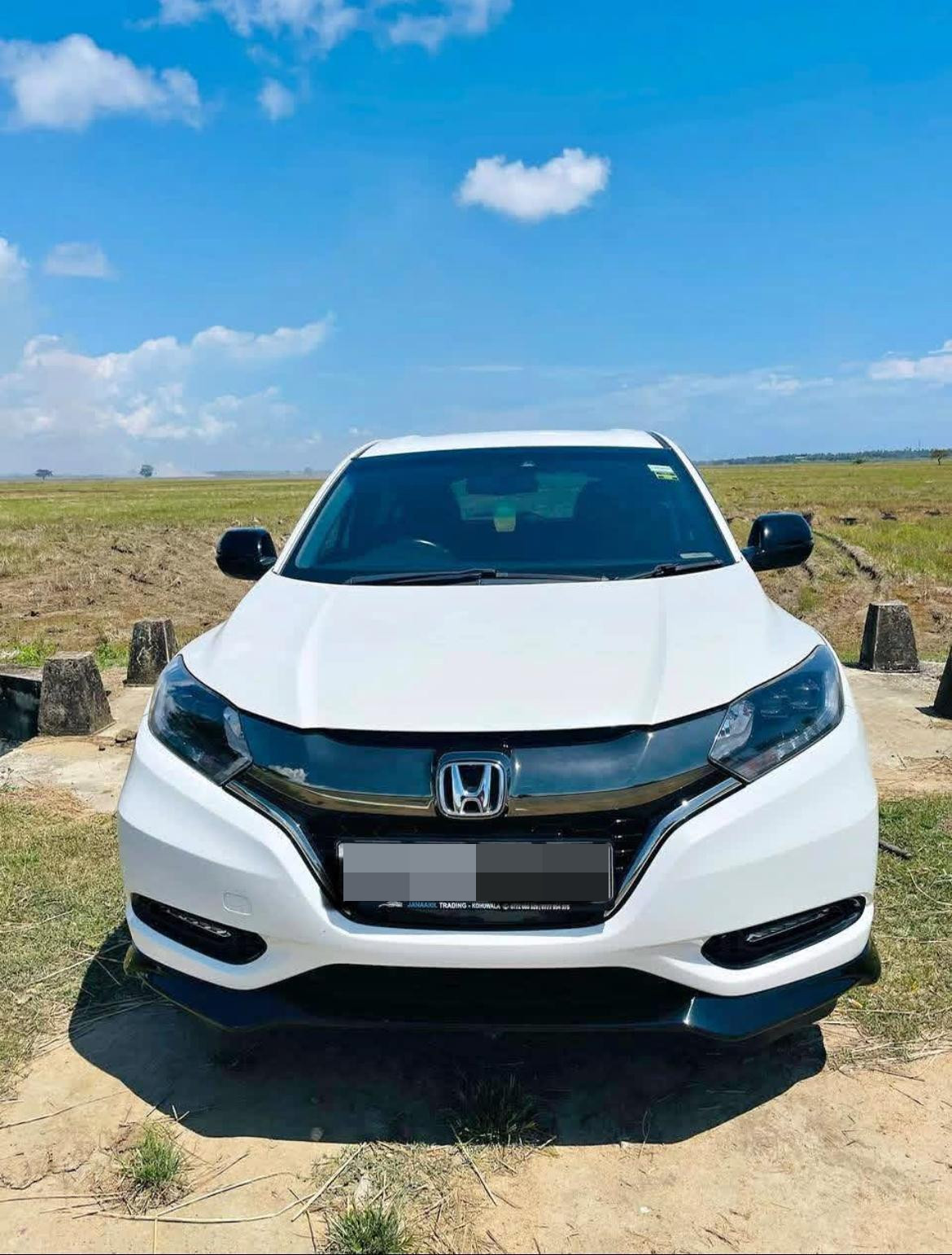 Honda Vezel 2017 - Used SUV sale in Sri Lanka - patpat.lk