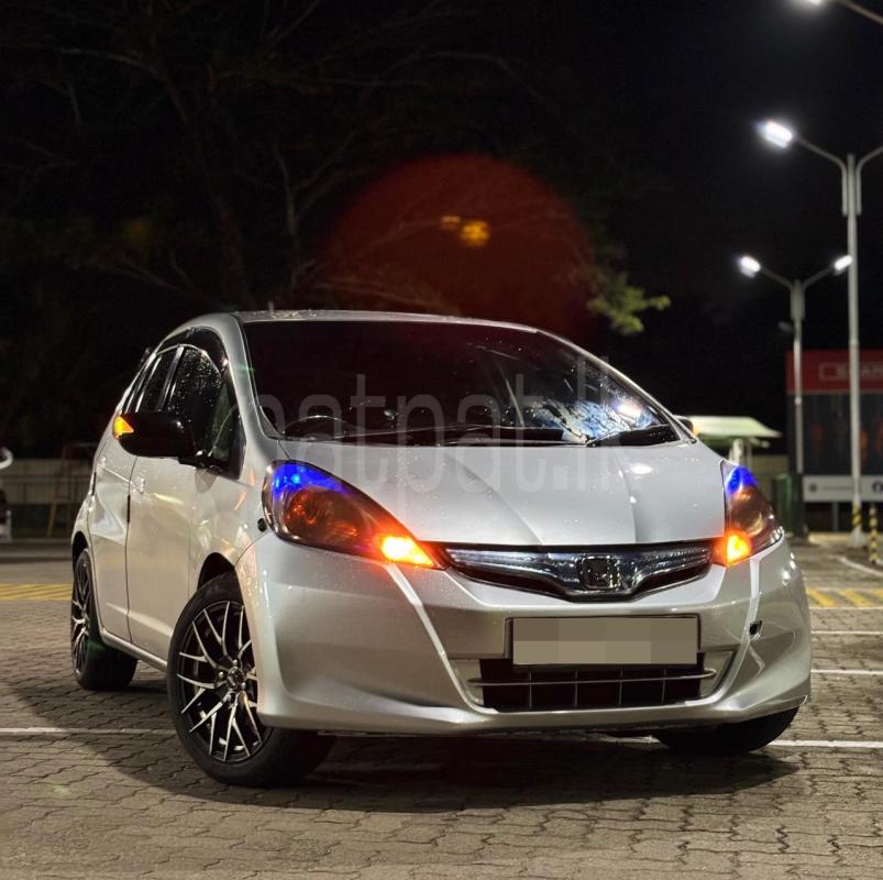 Advertisement image 1