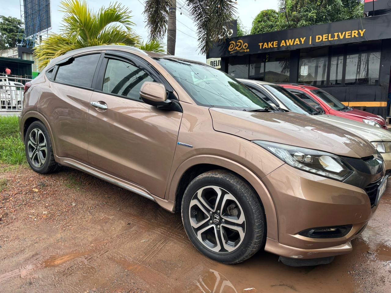 Honda Vezel 2016 - பயன்படுத்தப்பட்டது SUV sale in Sri Lanka - patpat.lk