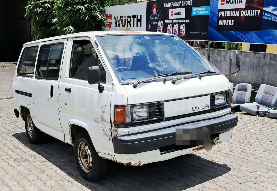 Toyota LiteAce 1990 - Used Van sale in Sri Lanka - patpat.lk