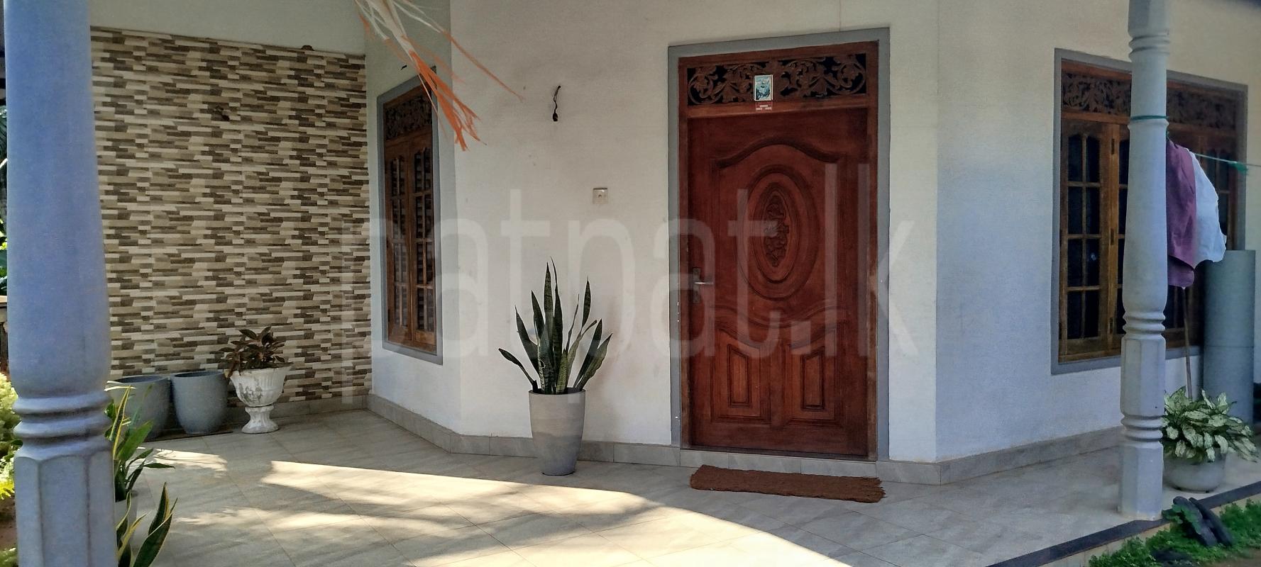 House for Sale in Ganemulla ads-image-1