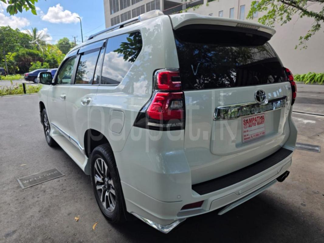 Advertisement image 6