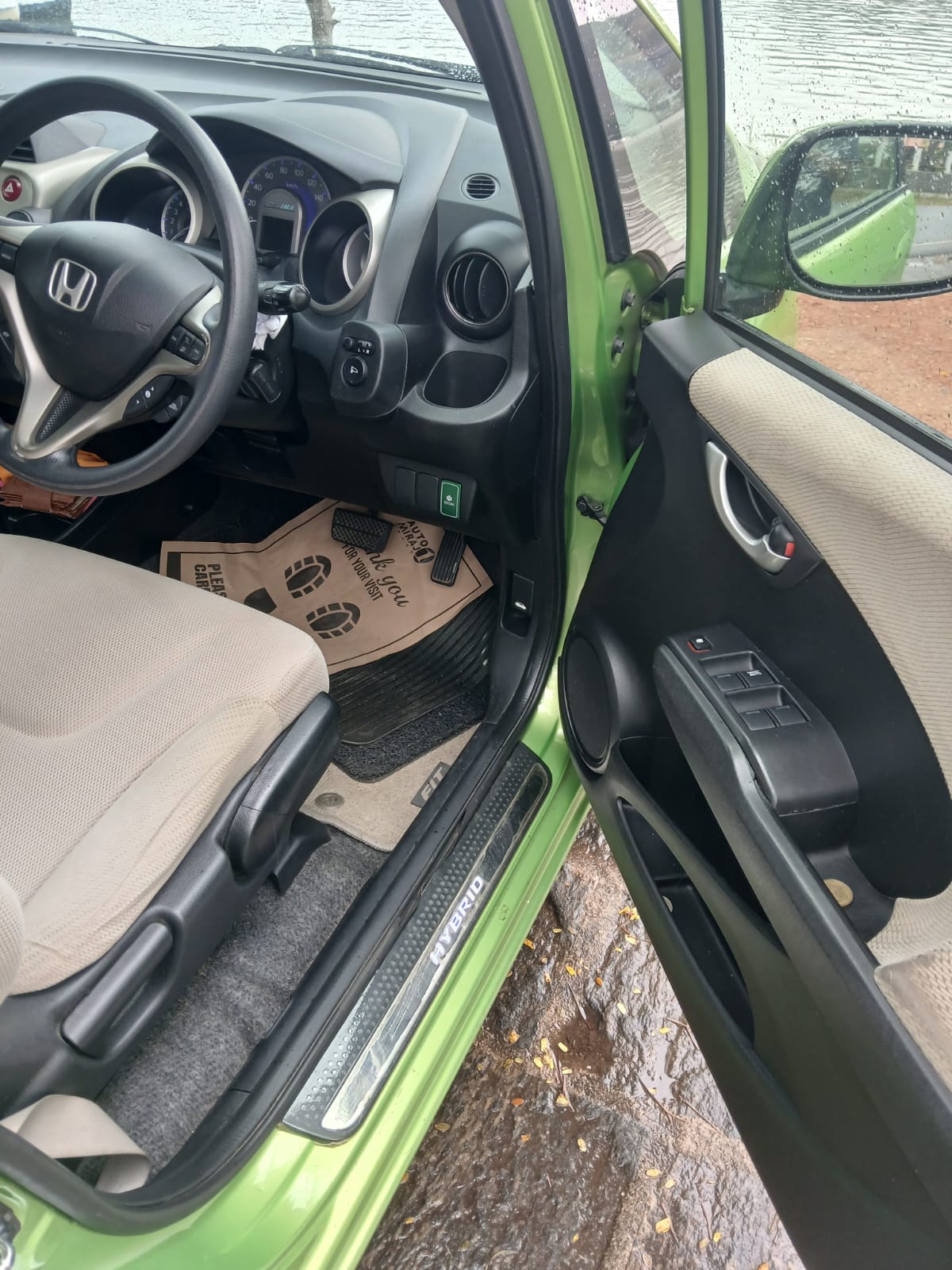 Honda Fit 2012 - பயன்படுத்தப்பட்டது கார் sale in Sri Lanka - patpat.lk