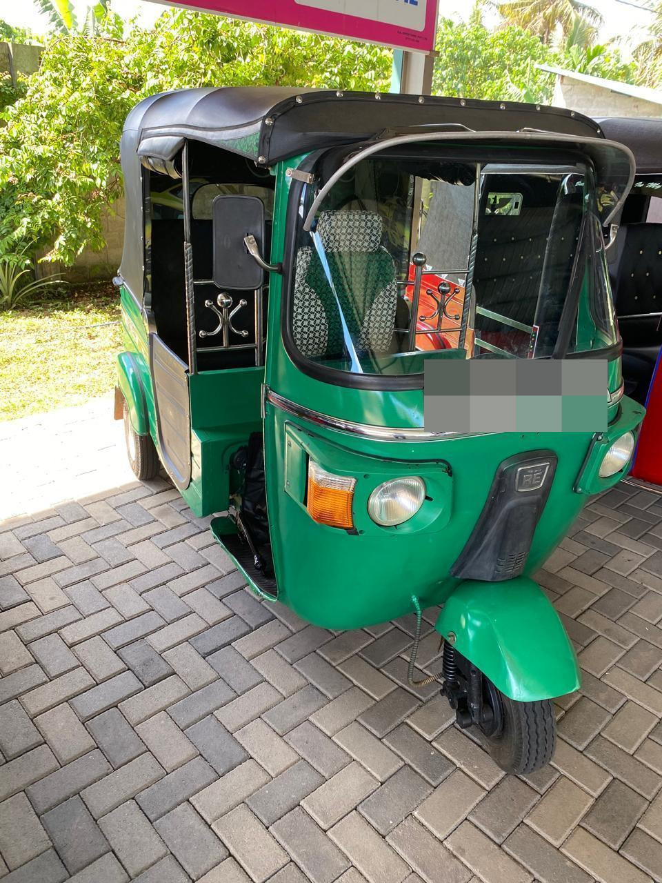 Bajaj 4 stroke 2010 - Used Three wheeler sale in Sri Lanka - patpat.lk