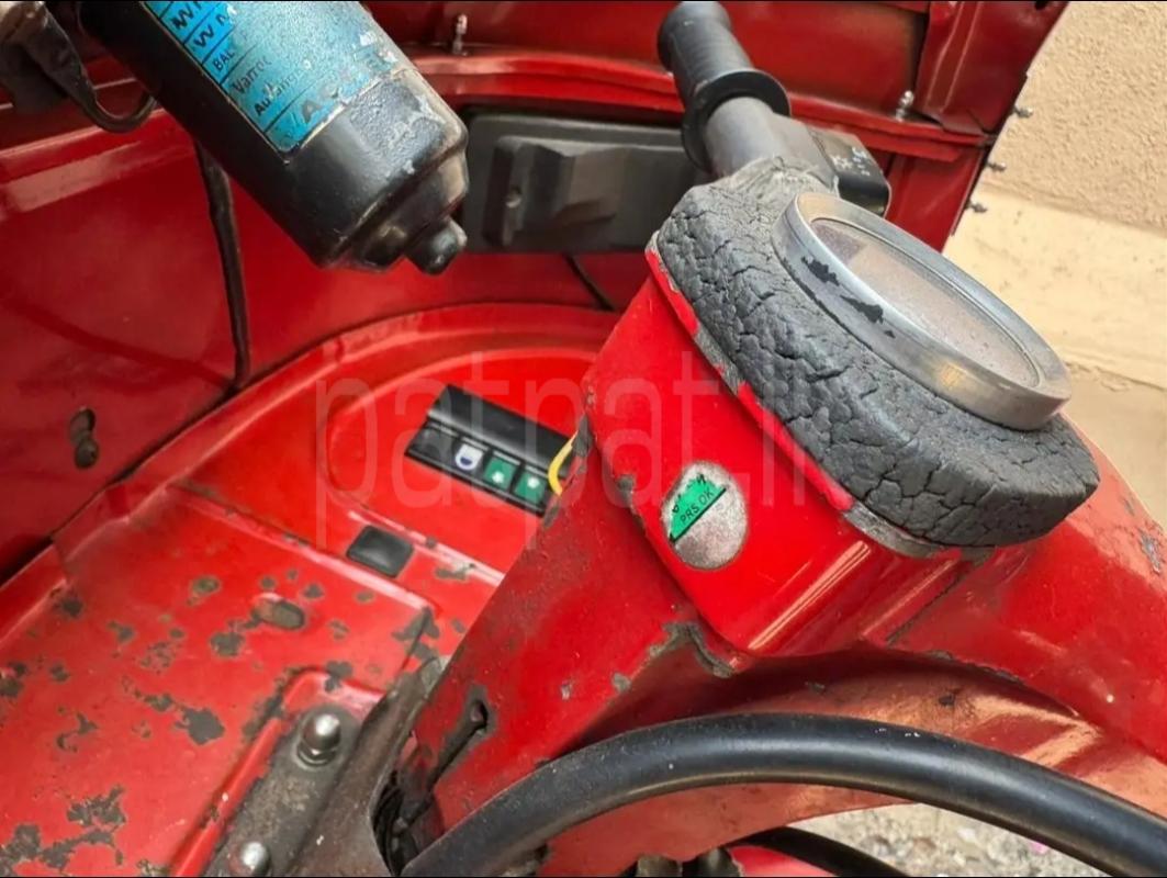 Bajaj Three Wheel 2006 - பயன்படுத்தப்பட்டது முச்சக்கர வண்டி sale in Sri Lanka - patpat.lk