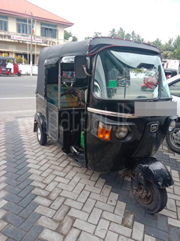 Bajaj 4 stroke 2011 - பயன்படுத்தப்பட்டது முச்சக்கர வண்டி sale in Sri Lanka - patpat.lk