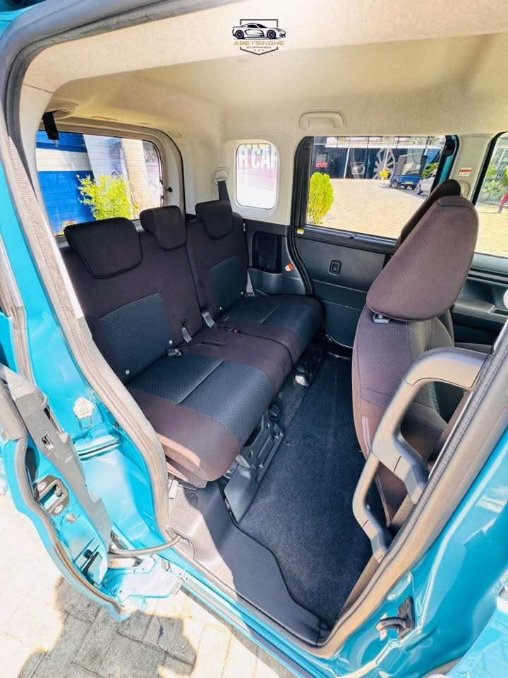 Toyota Roomy 2023 - Used Van sale in Sri Lanka - patpat.lk