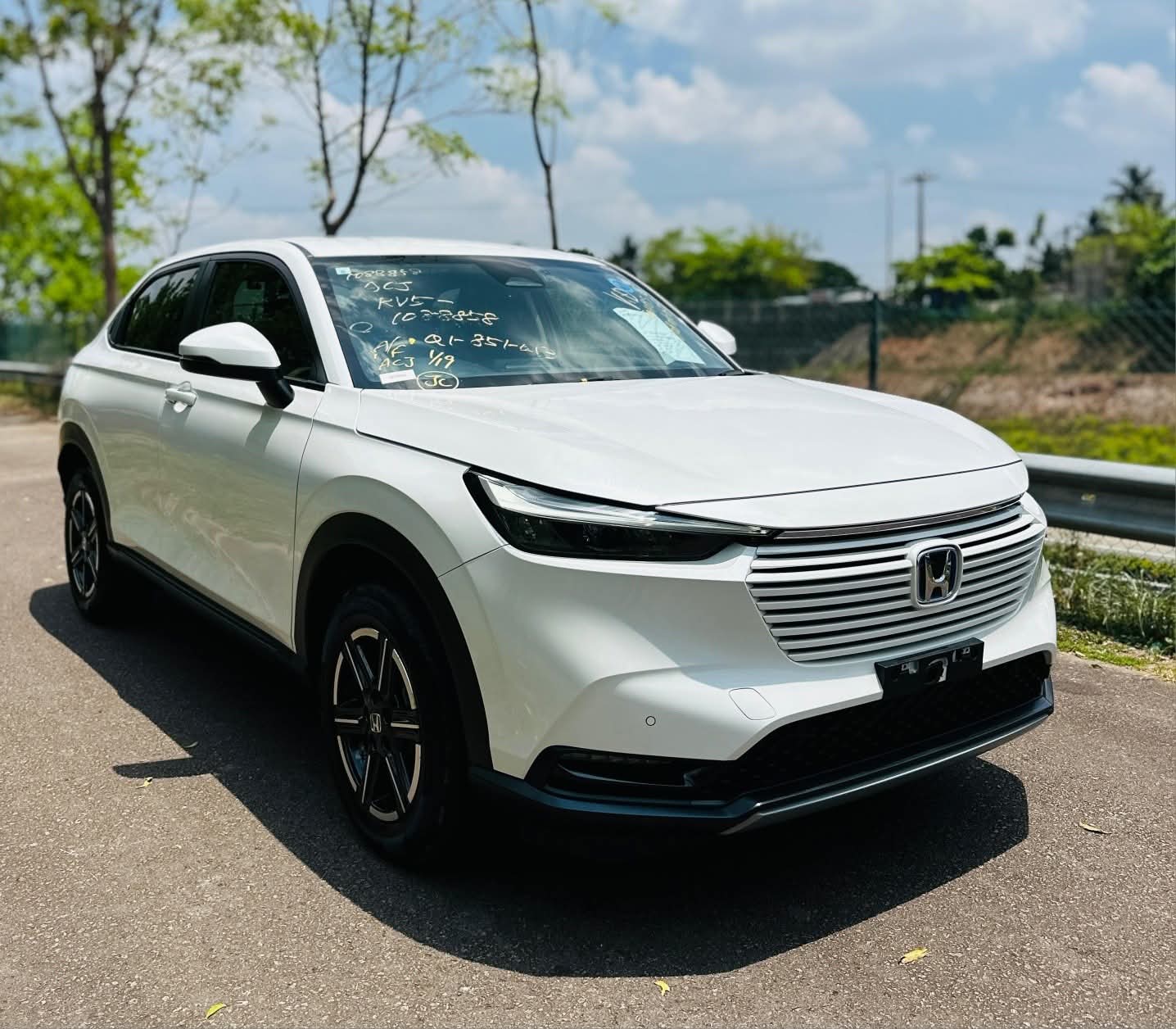 Honda Vezel 2023 ads-image-1