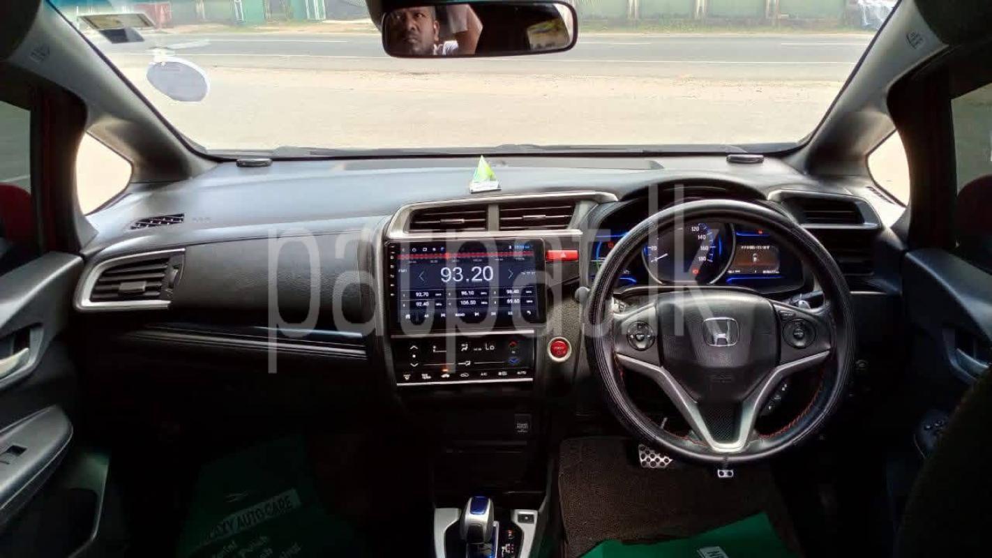 Advertisement image 6