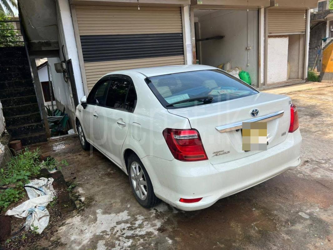 Toyota Axio 2015 - பயன்படுத்தப்பட்டது கார் sale in Sri Lanka - patpat.lk