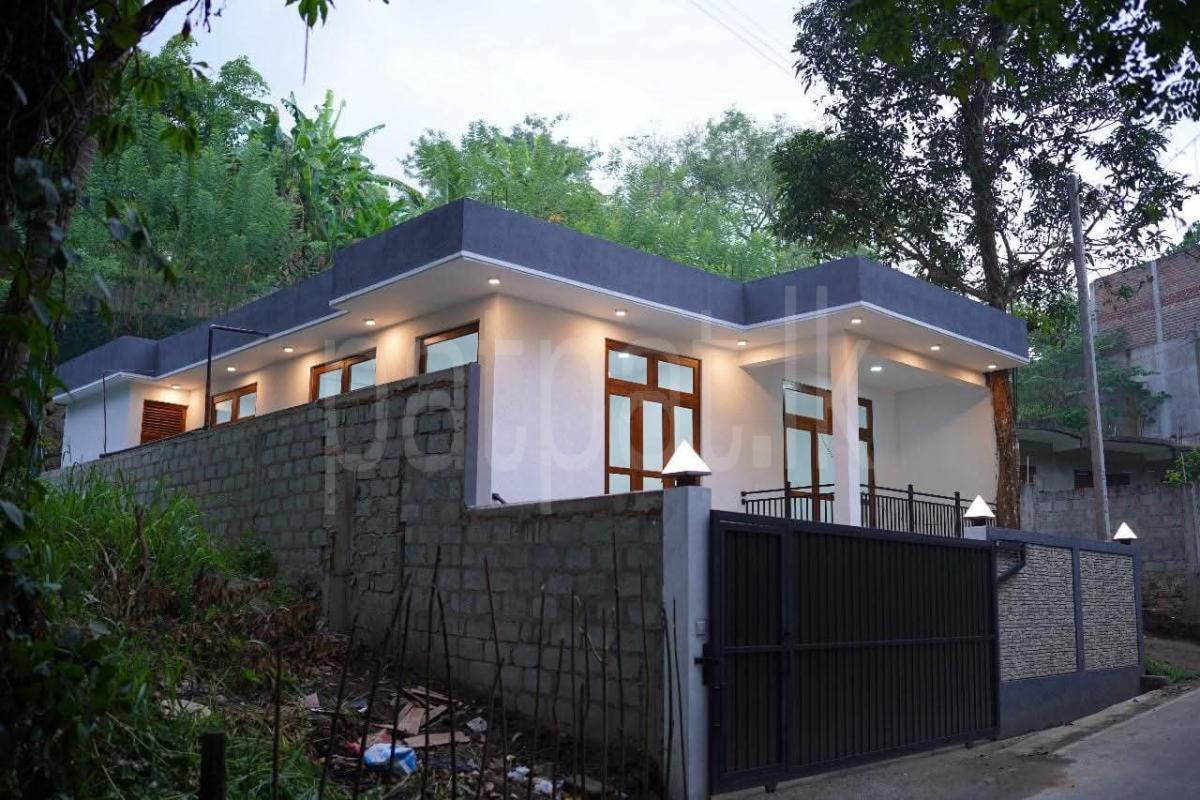 House for Sale in Pallekelle