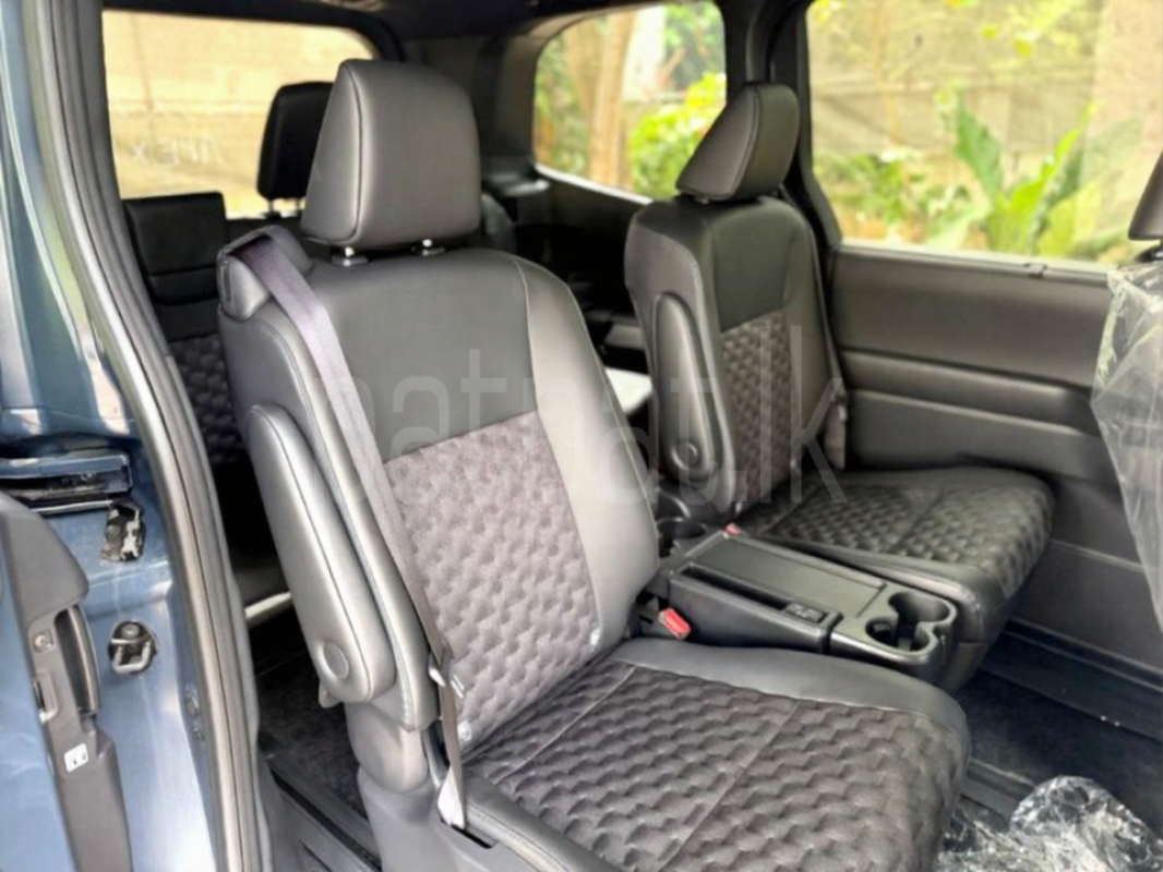 Advertisement image 6